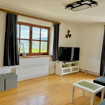 Gaesthaus "Seeblick" Seekirchen am Wallersee Exteriör bild